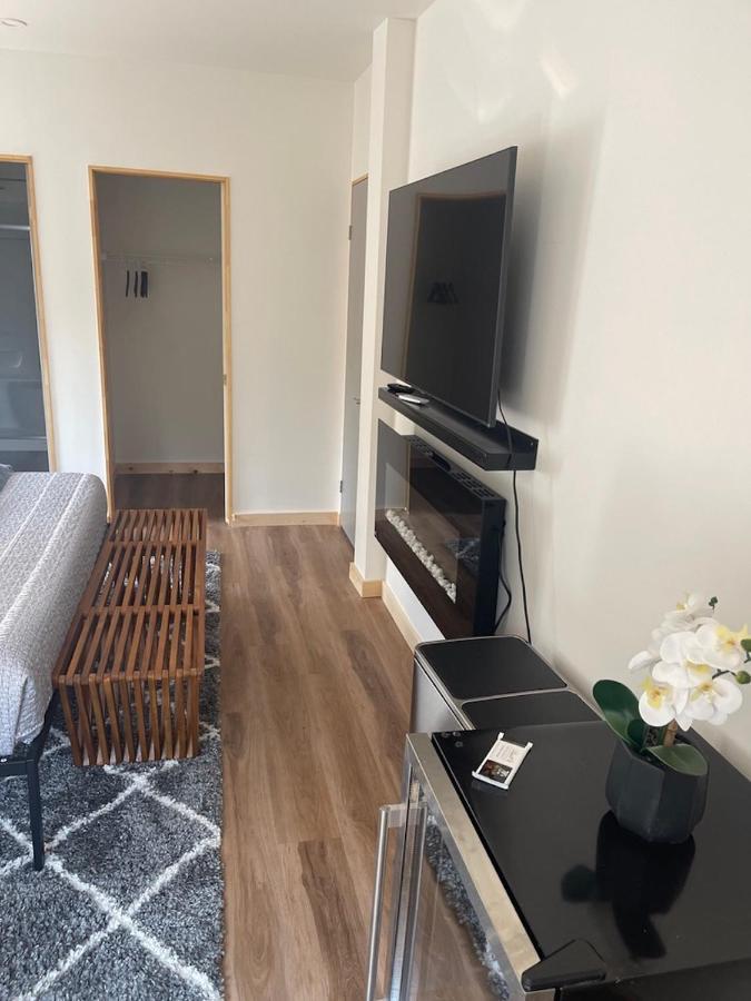 Stone Cove Waterfront Adults Only B&B トバーモリー エクステリア 写真