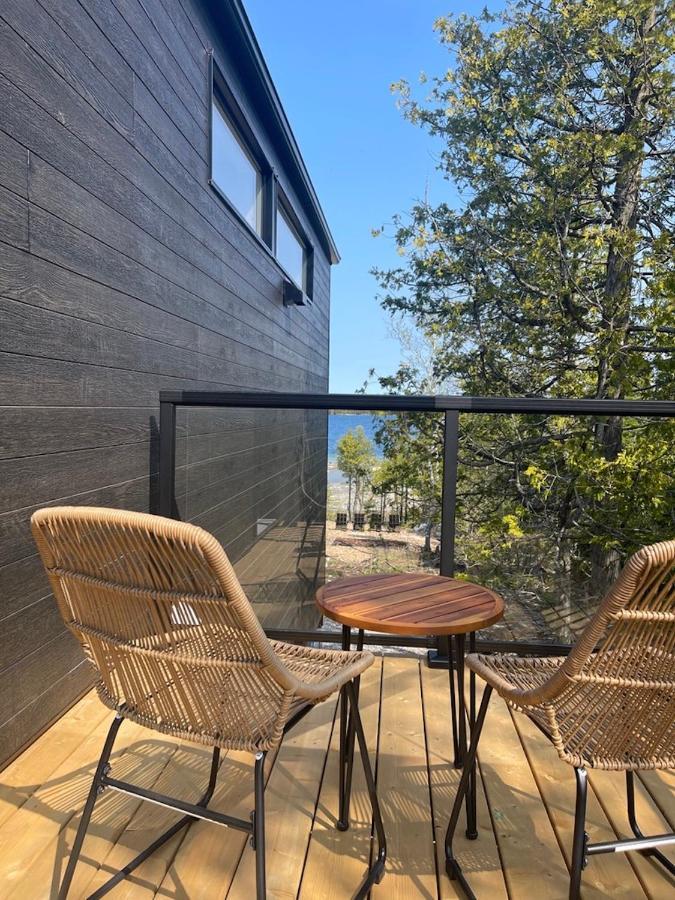 Stone Cove Waterfront Adults Only B&B トバーモリー エクステリア 写真