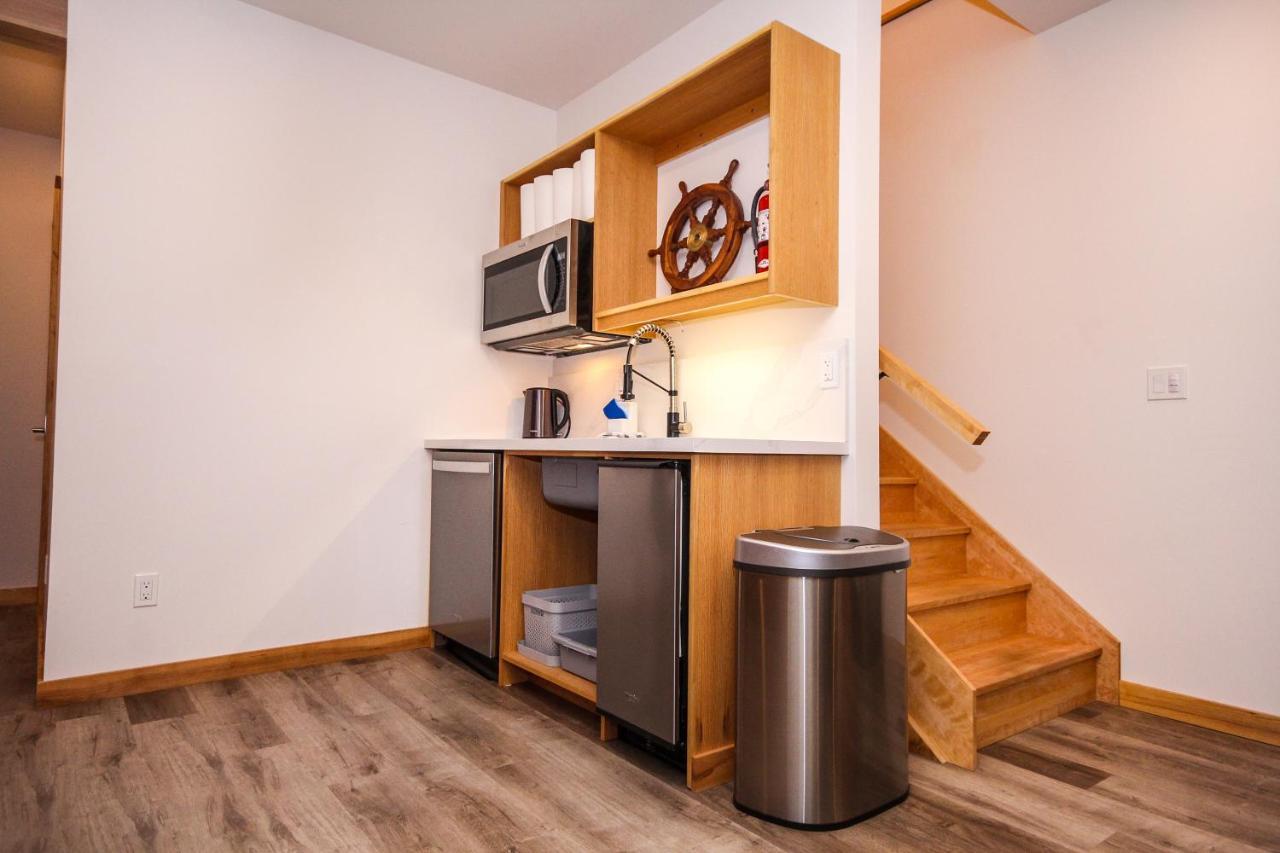 Stone Cove Waterfront Adults Only B&B トバーモリー エクステリア 写真