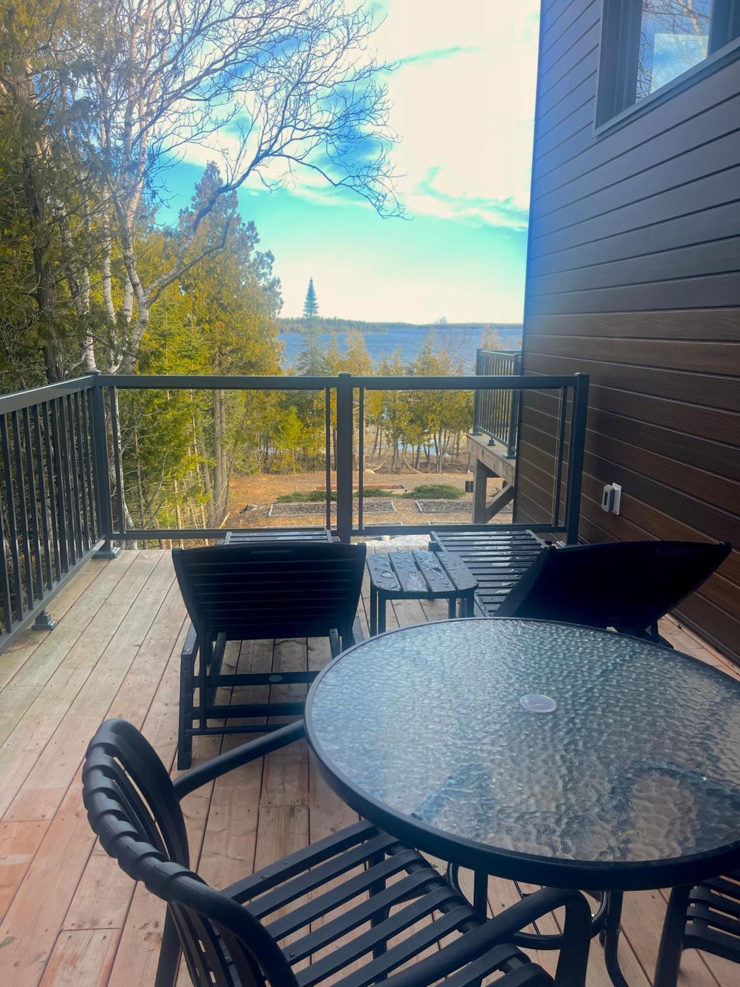 Stone Cove Waterfront Adults Only B&B トバーモリー エクステリア 写真